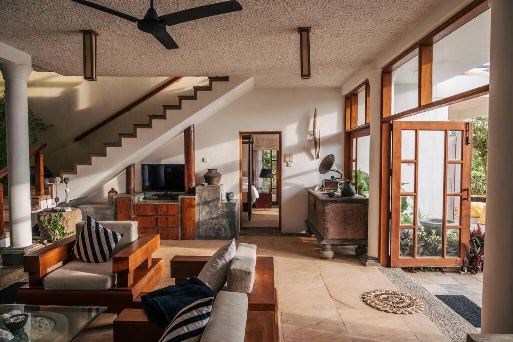 Santi Beach House With Pool & Beach Weligama Dış mekan fotoğraf