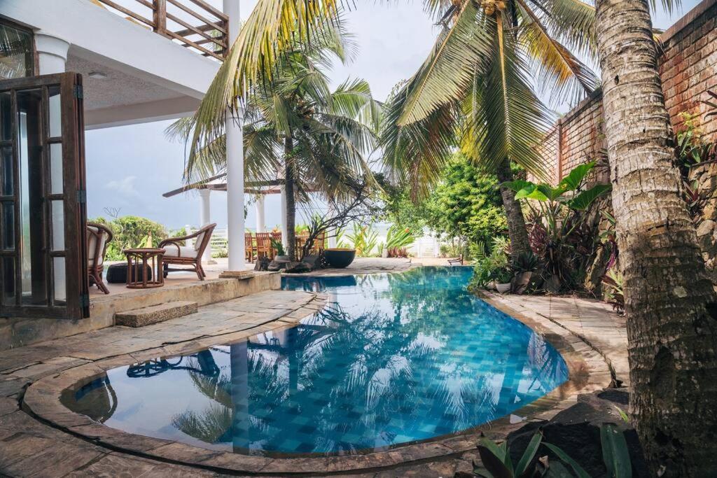 Santi Beach House With Pool & Beach Weligama Dış mekan fotoğraf