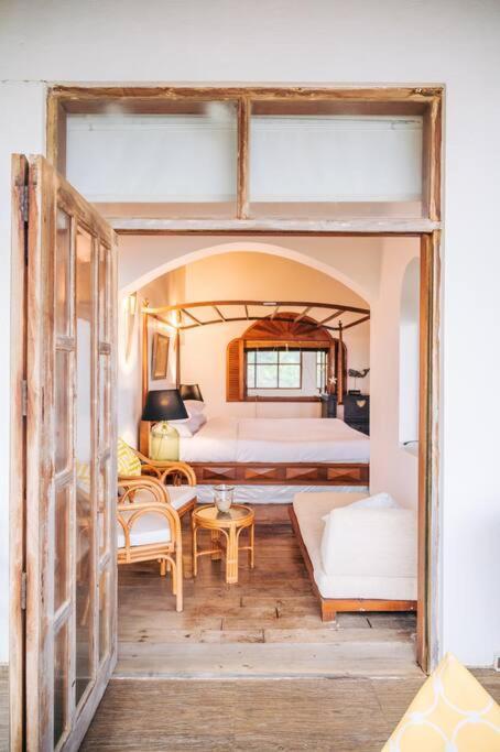 Santi Beach House With Pool & Beach Weligama Dış mekan fotoğraf