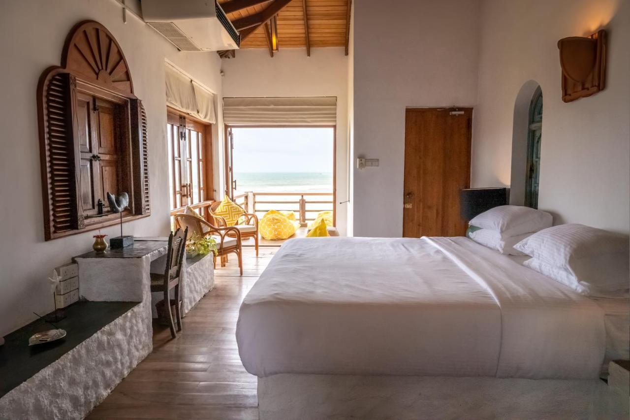 Santi Beach House With Pool & Beach Weligama Dış mekan fotoğraf