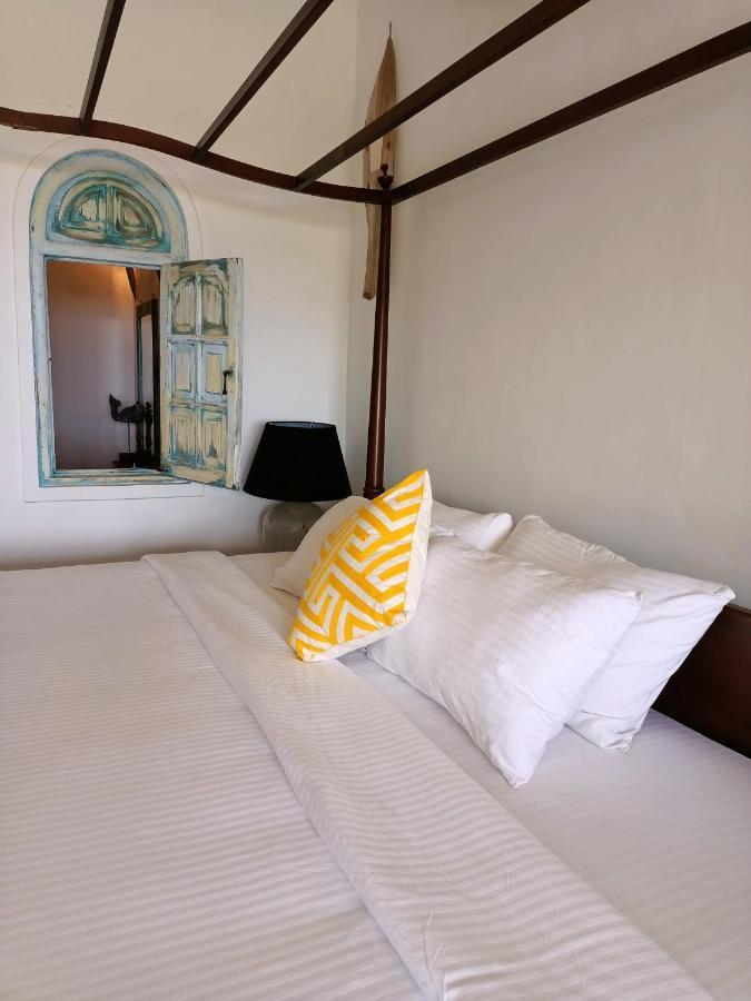 Santi Beach House With Pool & Beach Weligama Dış mekan fotoğraf