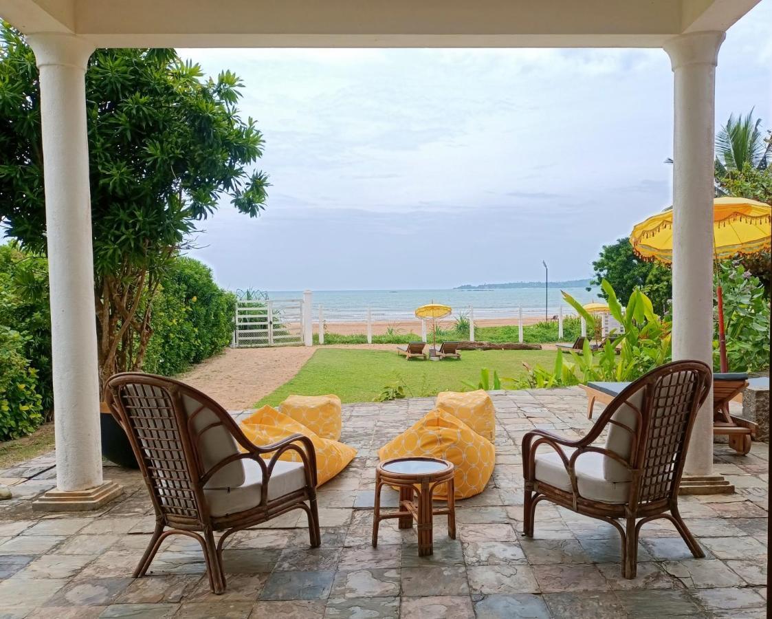 Santi Beach House With Pool & Beach Weligama Dış mekan fotoğraf